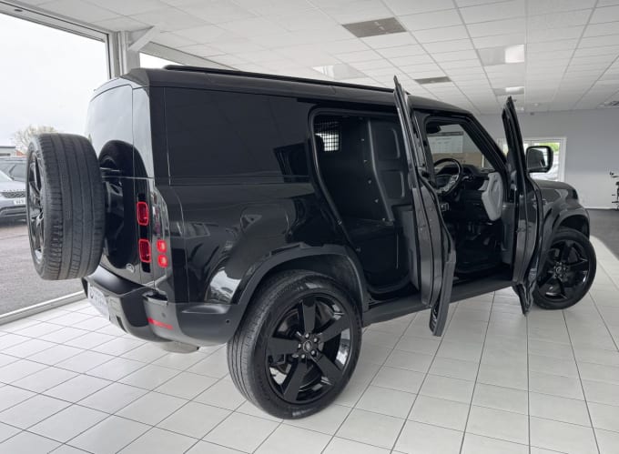 2025 Land Rover Defender