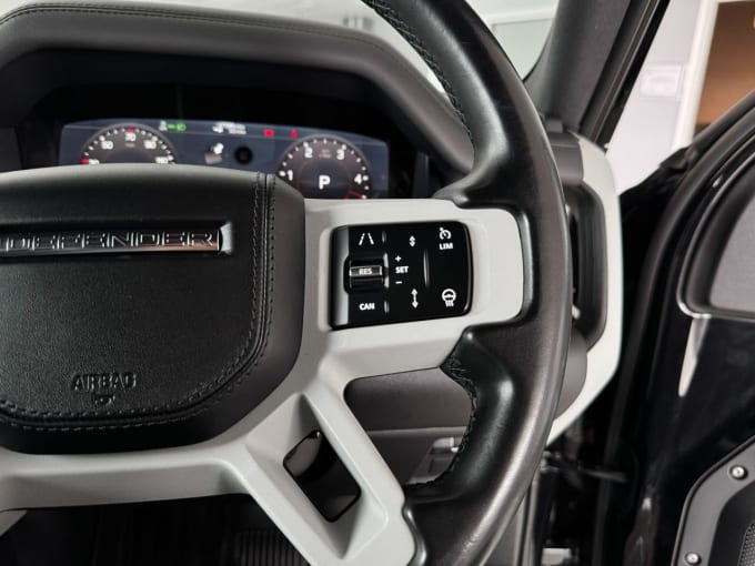 2025 Land Rover Defender