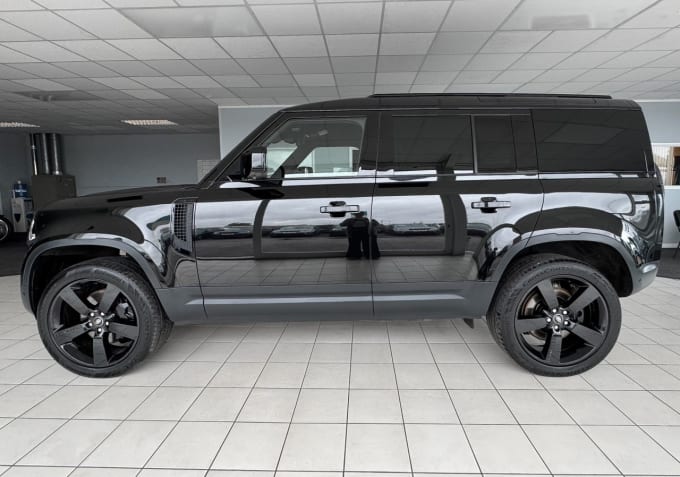 2025 Land Rover Defender