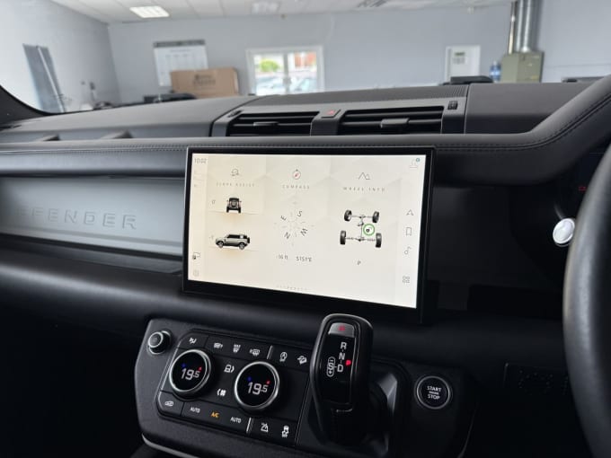 2025 Land Rover Defender