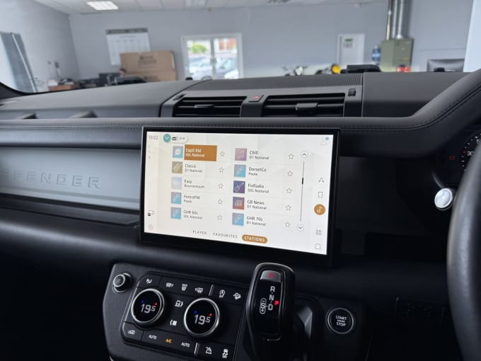 2025 Land Rover Defender