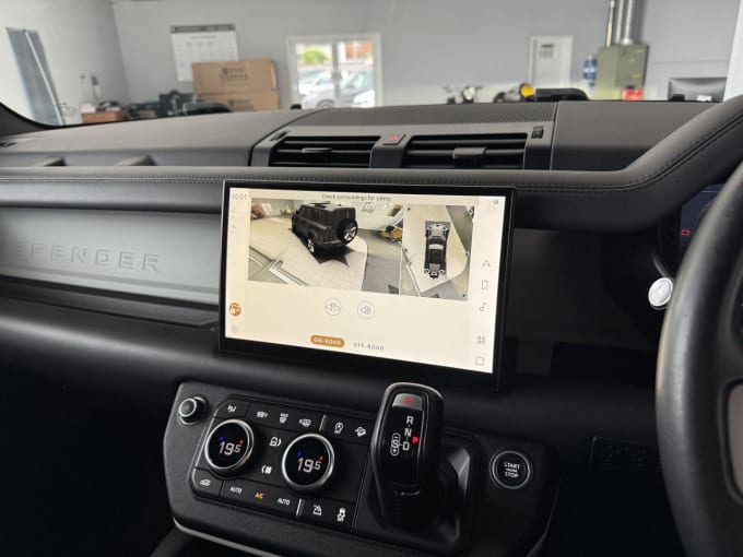 2025 Land Rover Defender