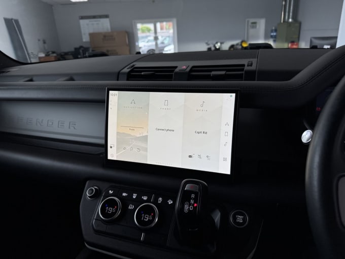 2025 Land Rover Defender