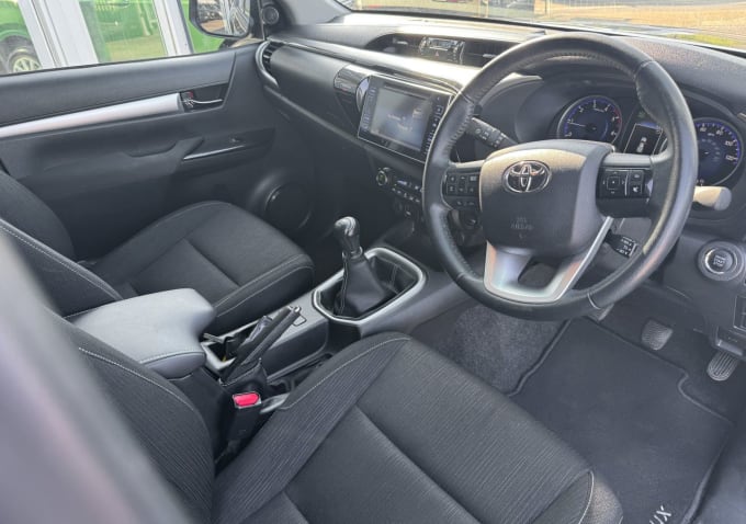 2025 Toyota Hi-lux