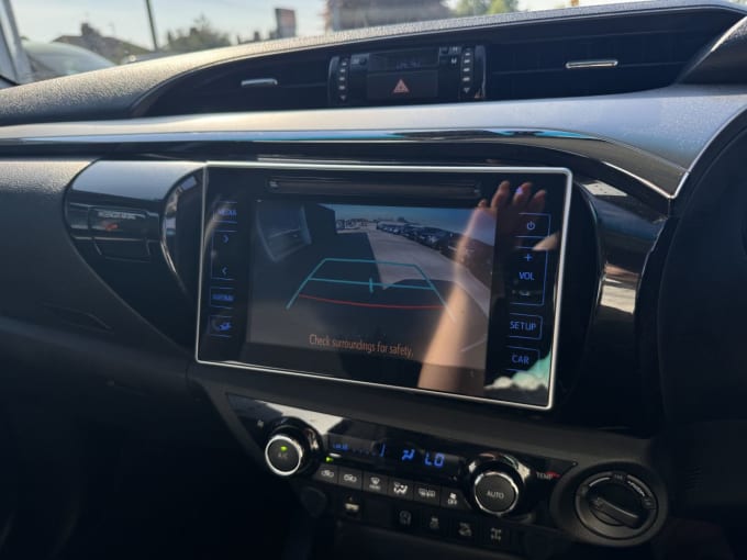 2025 Toyota Hi-lux