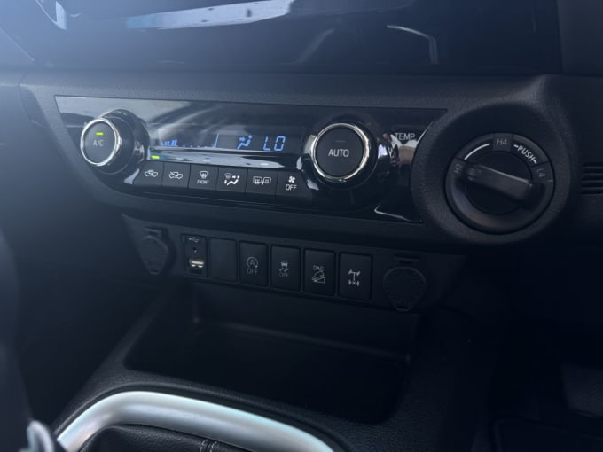 2025 Toyota Hi-lux