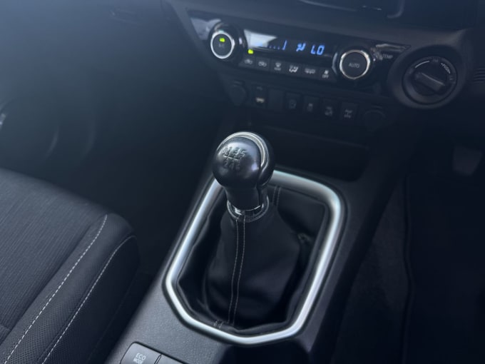 2025 Toyota Hi-lux