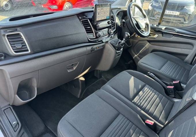 2025 Ford Transit Custom