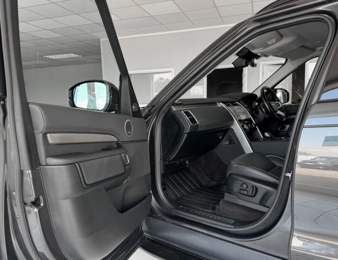 2025 Land Rover Discovery