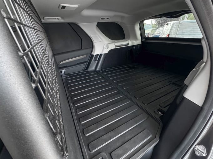 2025 Land Rover Discovery