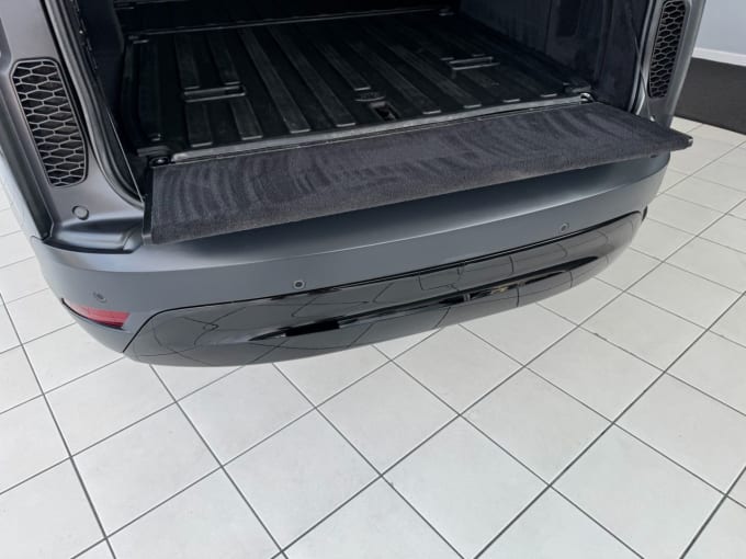 2025 Land Rover Discovery