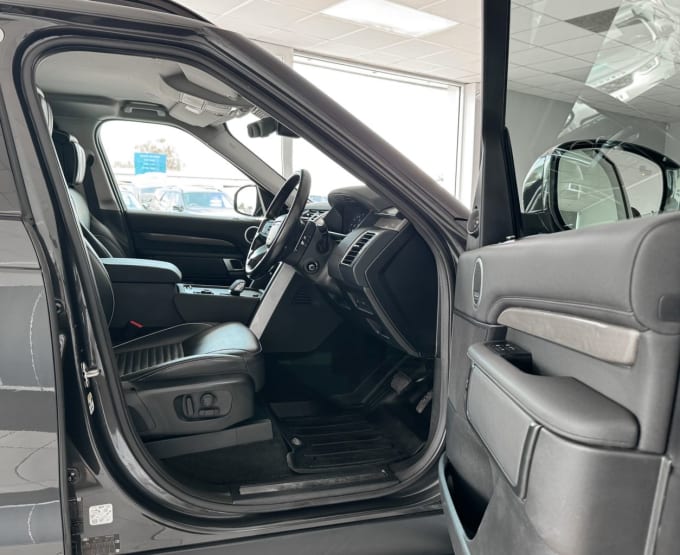 2025 Land Rover Discovery