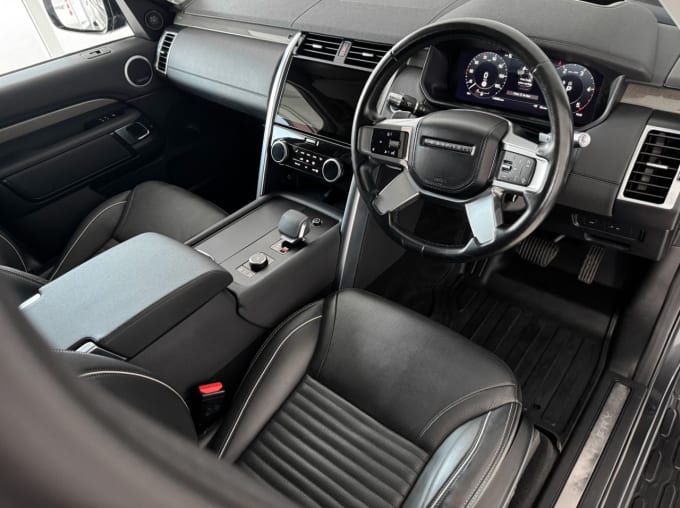 2025 Land Rover Discovery