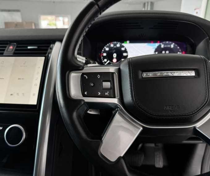 2025 Land Rover Discovery