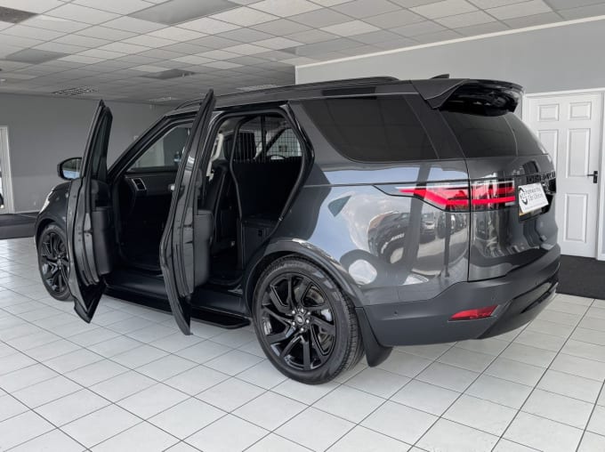 2025 Land Rover Discovery