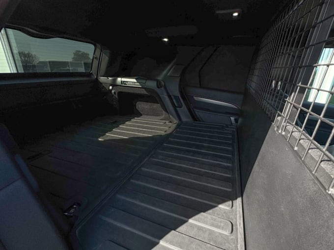 2025 Land Rover Discovery