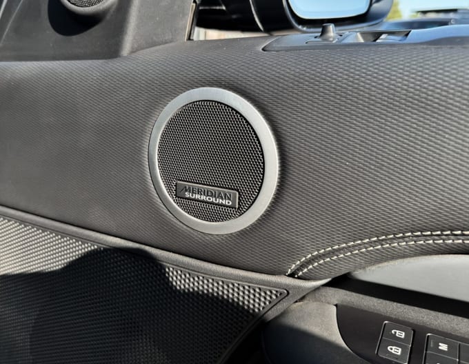 2025 Land Rover Discovery