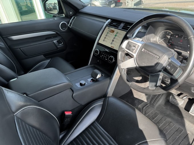 2025 Land Rover Discovery
