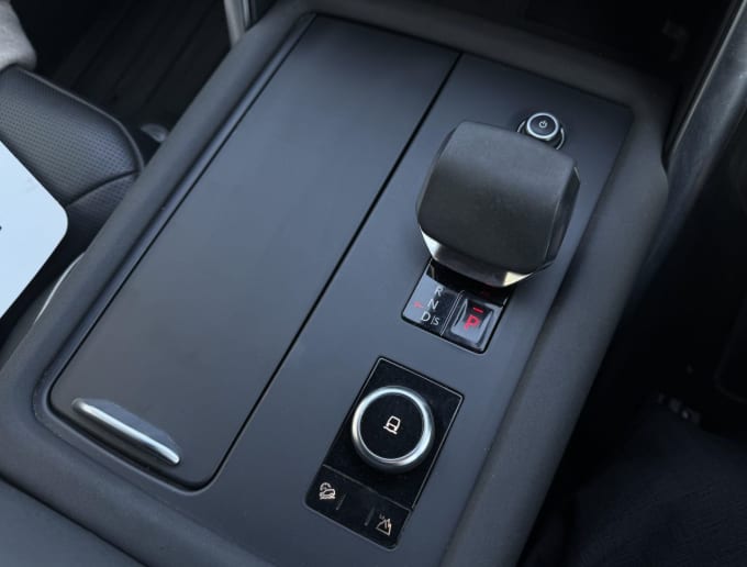 2025 Land Rover Discovery