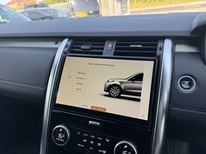 2025 Land Rover Discovery