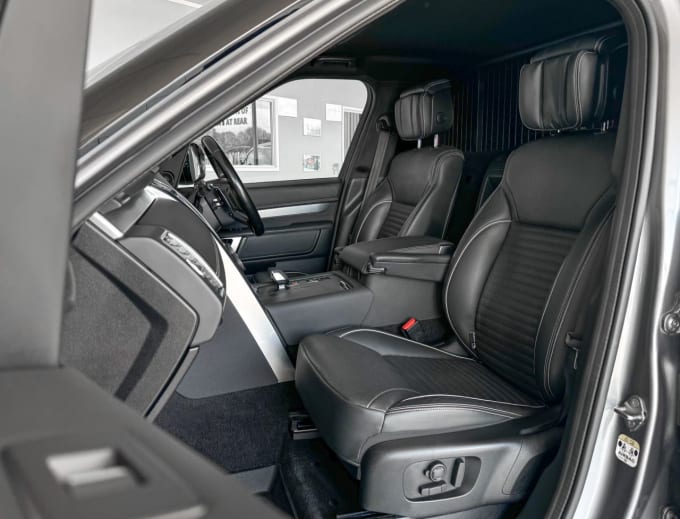 2025 Land Rover Discovery