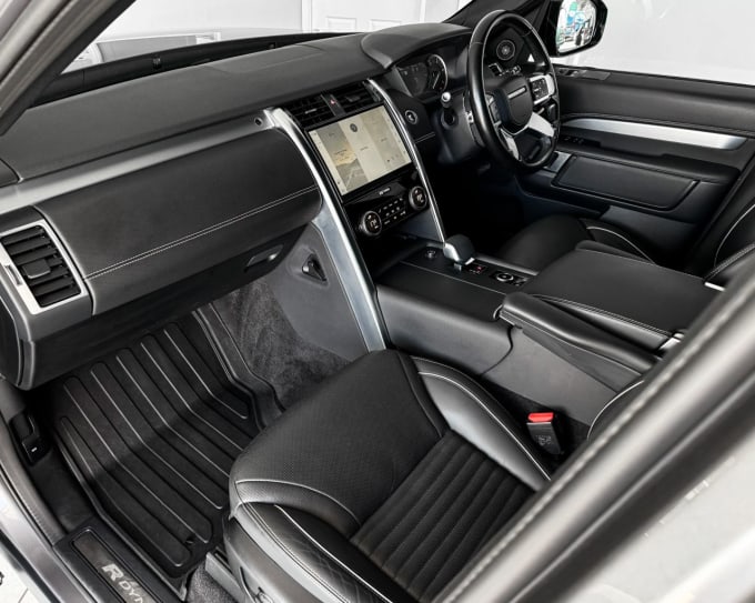 2025 Land Rover Discovery