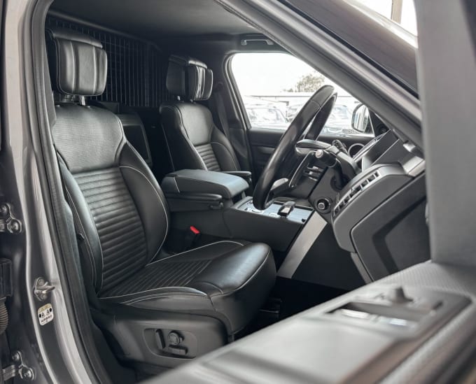 2025 Land Rover Discovery