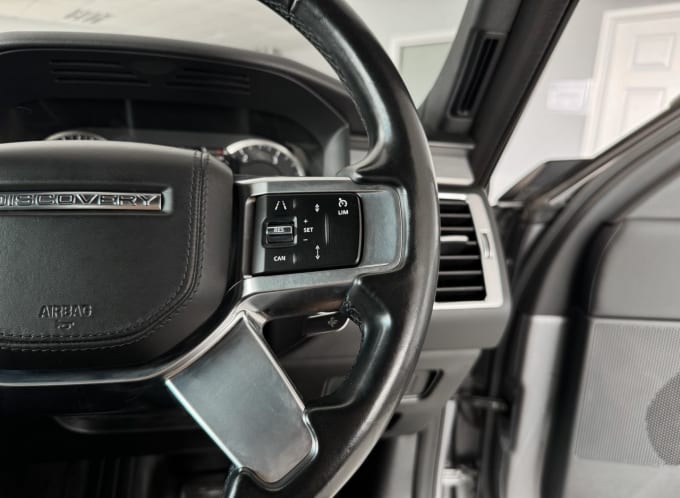 2025 Land Rover Discovery