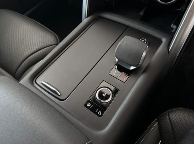 2025 Land Rover Discovery