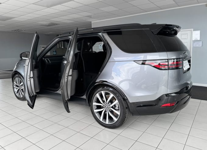2025 Land Rover Discovery