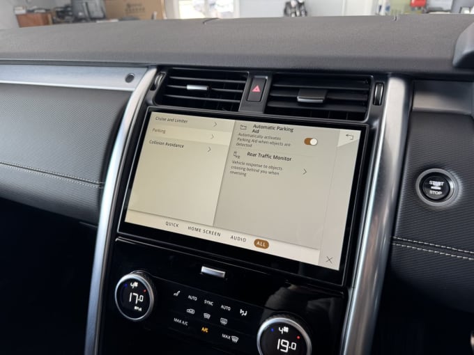 2025 Land Rover Discovery