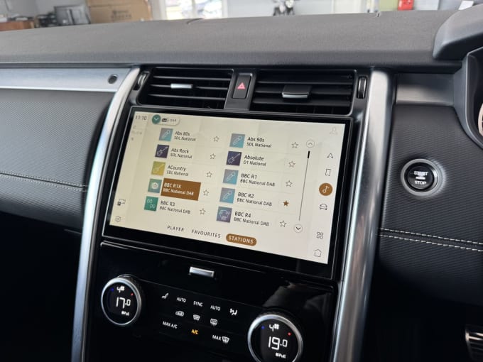 2025 Land Rover Discovery