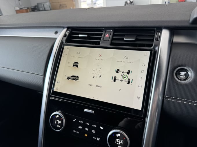 2025 Land Rover Discovery