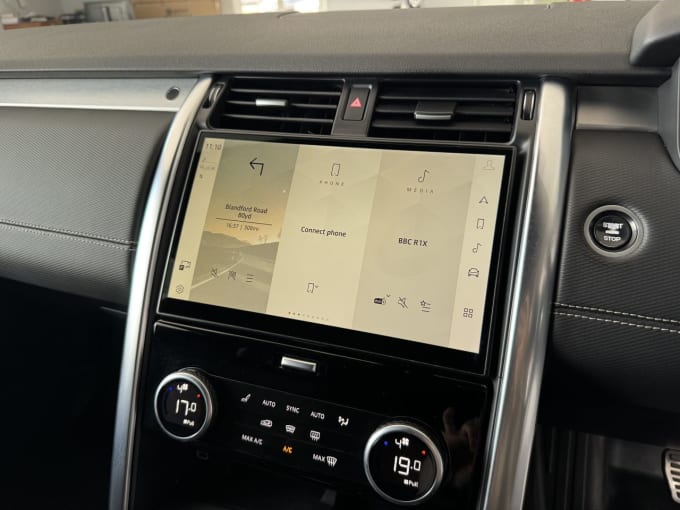 2025 Land Rover Discovery