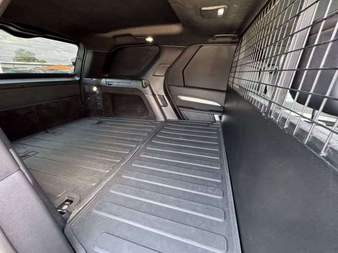 2025 Land Rover Discovery