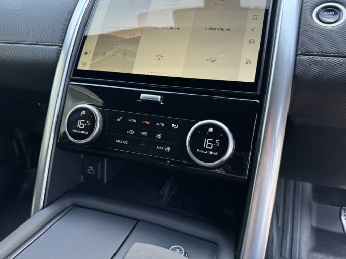 2025 Land Rover Discovery