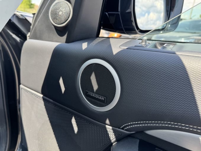 2025 Land Rover Discovery