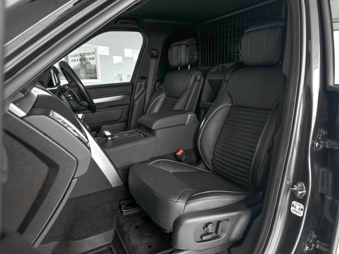 2025 Land Rover Discovery