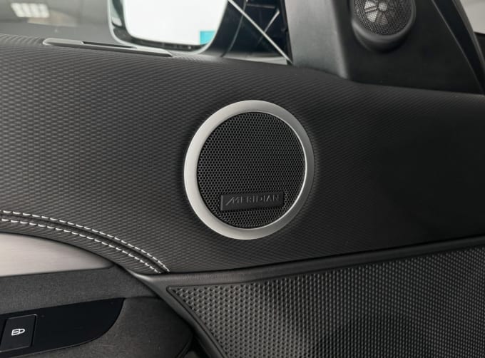 2025 Land Rover Discovery