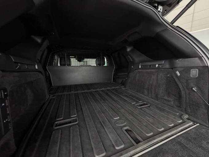 2025 Land Rover Discovery
