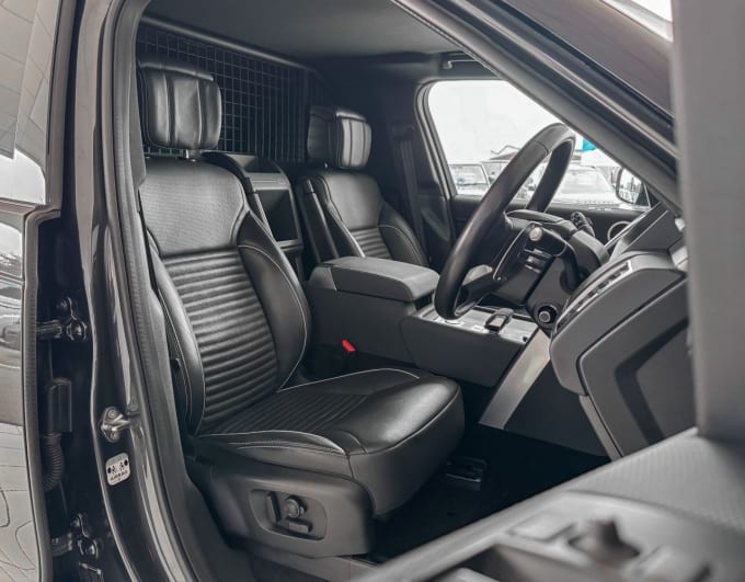 2025 Land Rover Discovery