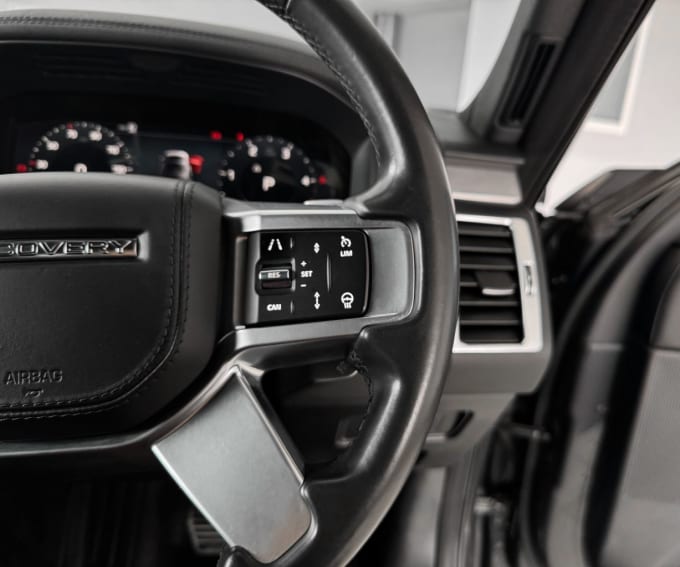 2025 Land Rover Discovery
