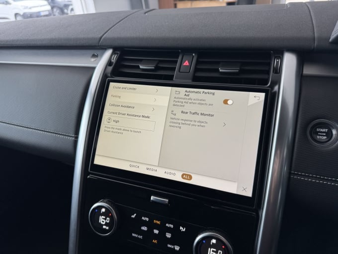 2025 Land Rover Discovery
