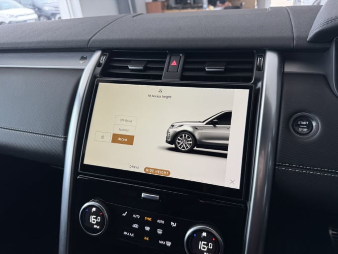 2025 Land Rover Discovery