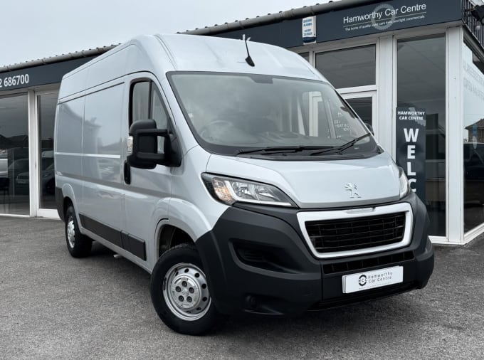 2025 Peugeot Boxer
