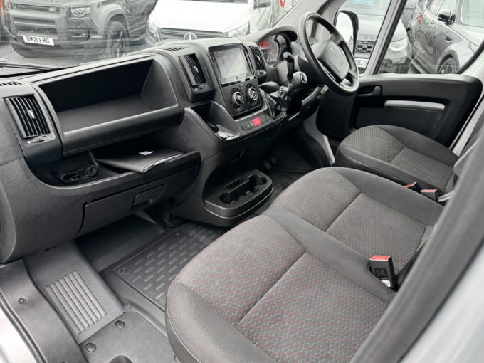 2025 Peugeot Boxer