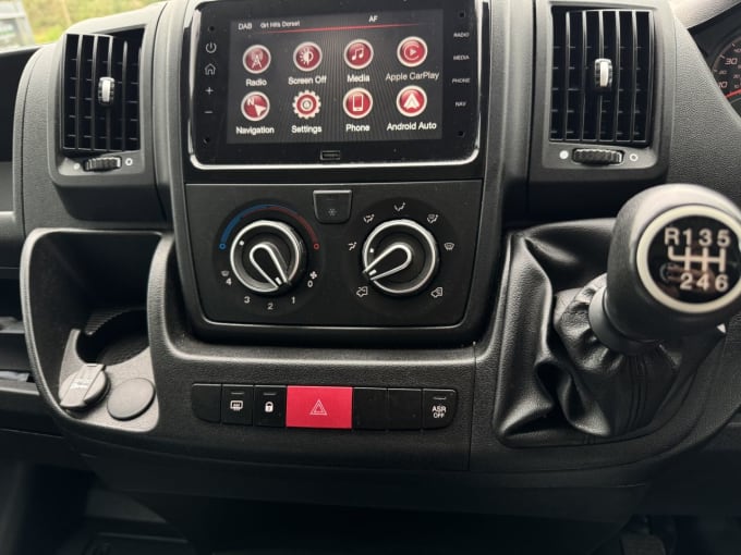 2025 Peugeot Boxer