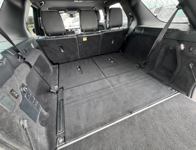2025 Land Rover Discovery