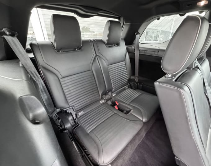2025 Land Rover Discovery