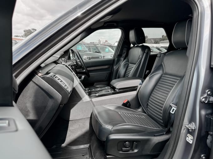 2025 Land Rover Discovery